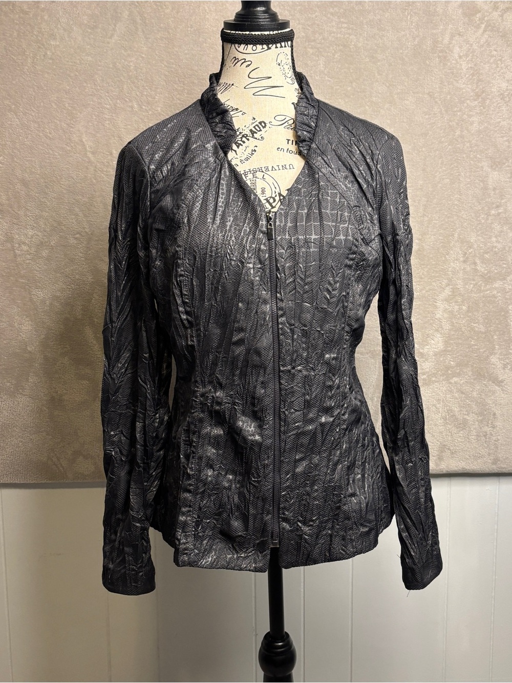 Picadilly Fashion Black Textured Zip-Front Jacket ~ Canadian, Rumpled, Crinkled